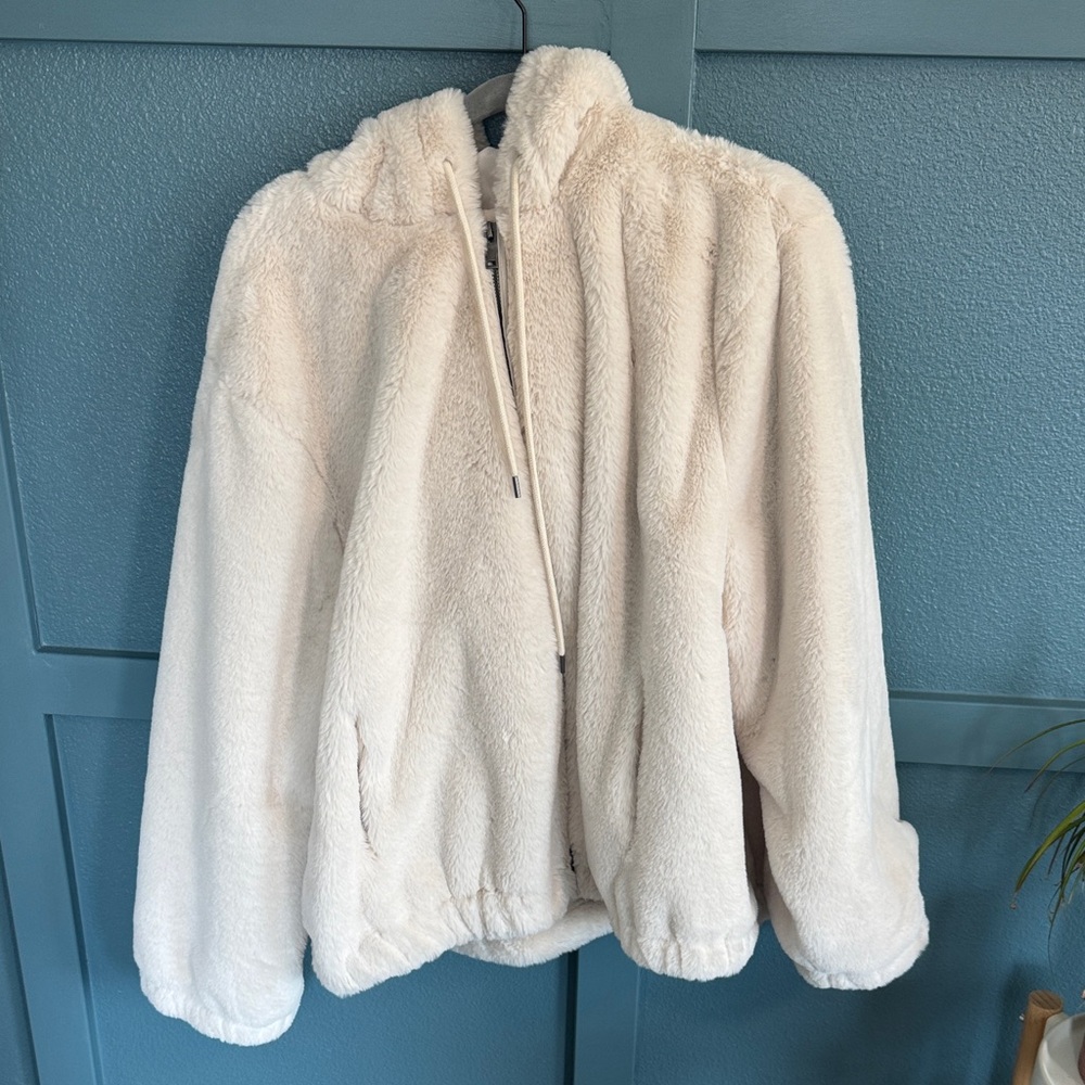 Cozy White American Eagle Jacket